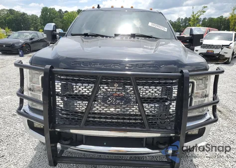 2019 Ford F350 Super Duty z USA, uszkodzony, nr VIN 1FT8W3DT4KEC04720